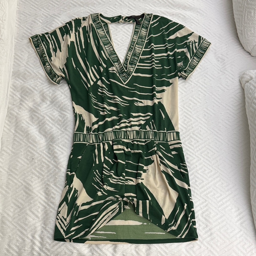 BCBGMaxAzria Green and Cream Patterned Mini Dress